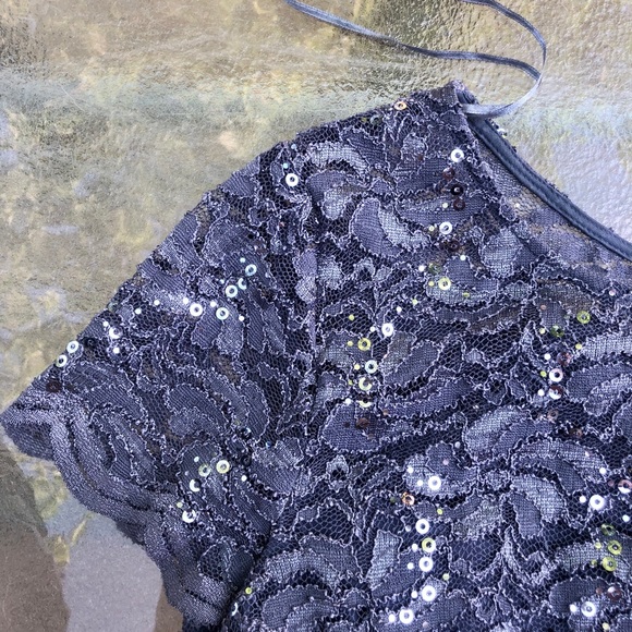 Cap Sleeve Lace Dress with Sequins - Picture 3 of 5